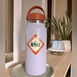 32oz REI Hydro flask in Blue Ether